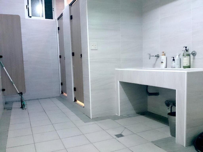 Bathroom 4, Jin Lon Hotel, Taitung