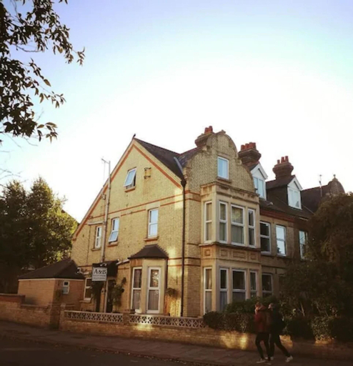 Exterior & Views 1, A & B Guest House, Cambridgeshire