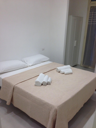 Bedroom 4, Domuschiara, Napoli