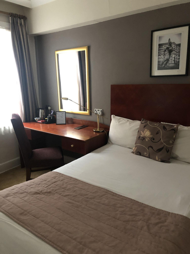 Bedroom 3, The Rugby Hotel, Warwickshire
