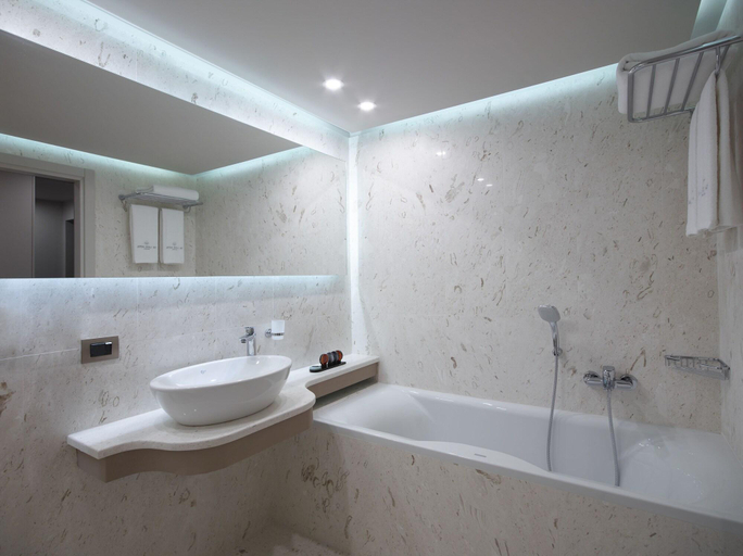 Bathroom 5, The Lake Hotel, Epirus