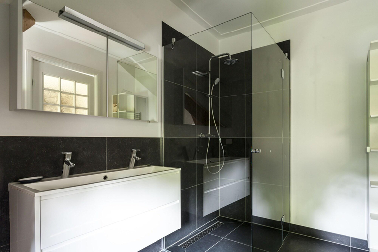 Bathroom 4, Bloemendaal Hotel Collection Apartments, Bloemendaal