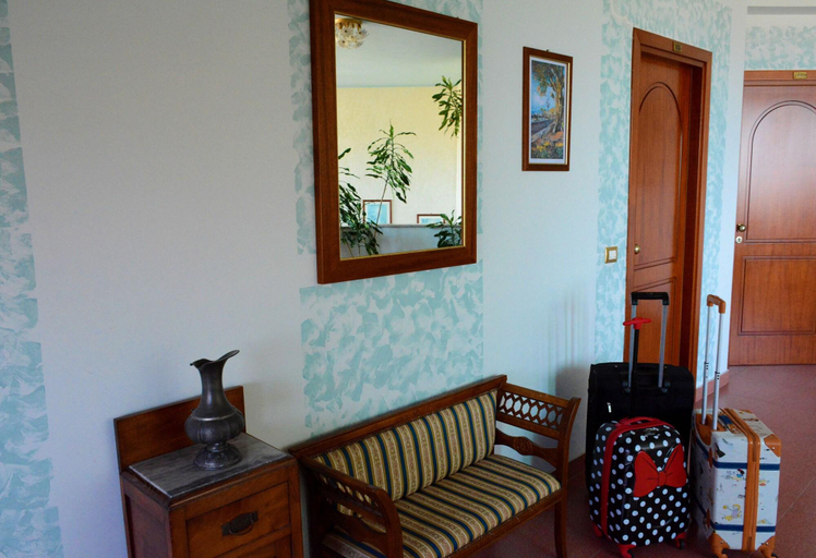 Public Area 2, Castelvetere Hotel, Reggio Di Calabria