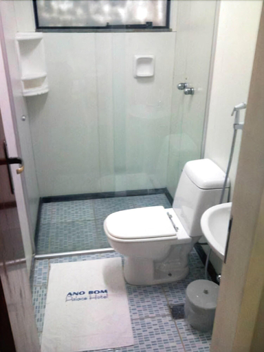 Bathroom 4, Ano Bom Palace Hotel, Barra Mansa