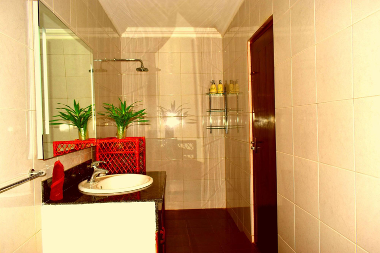 Bathroom 5, Asian Jewel Boutique Hotel, Hikkaduwa