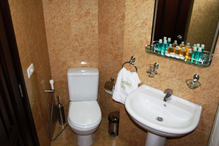 Bathroom, Garden City Residence, El Metn