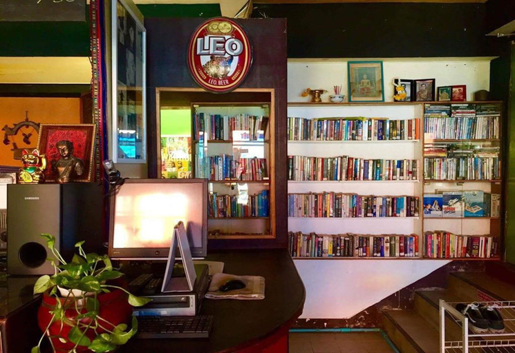 Public Area 2, Hidden Lumpu, Phra Nakhon