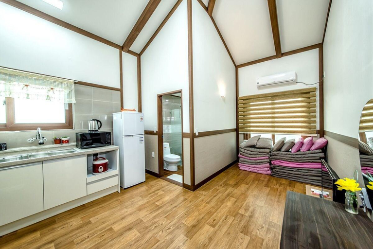 Bedroom 4, Jeju Myung House, Seogwipo