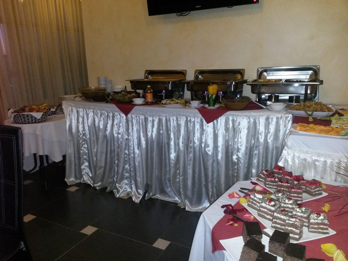 Food & Drinks 5, Oasis Hotel Apartment, Addis Abeba