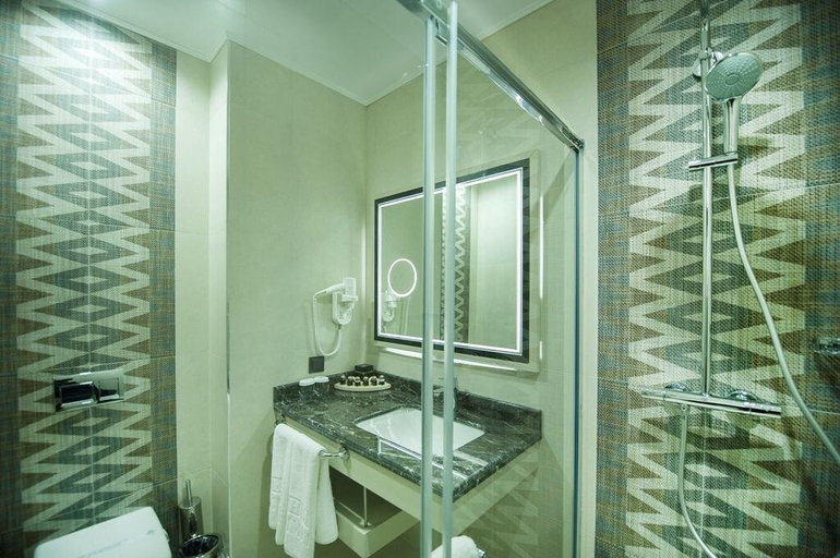 Bathroom 4, Hm Commerce Hotel, Yenimahalle
