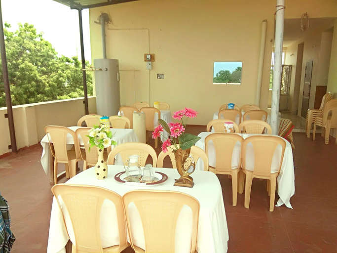 Food & Drinks 5, RIGHT CHOICE HOTELS, Ramanathapuram