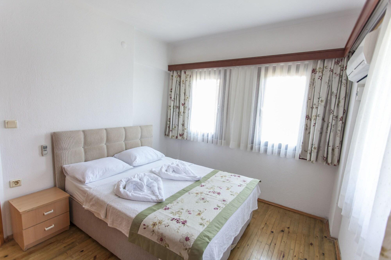 Bedroom 2, Mevsim Otel, Ula