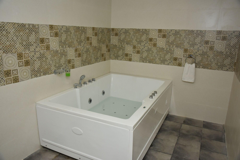 Bathroom 4, De Falcon Goa Beach Resort, North Goa
