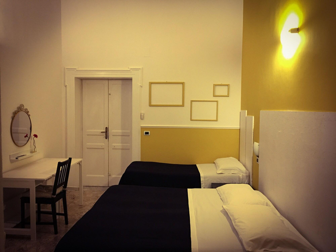 Bedroom 5, Nonna Maria, Taranto