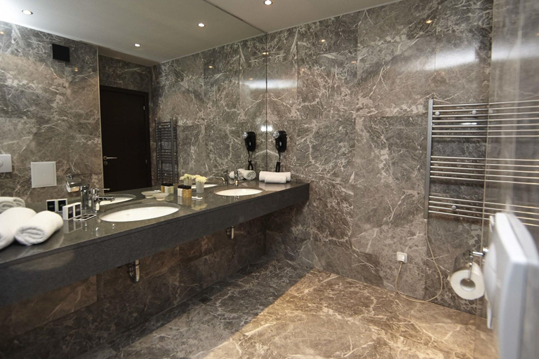 Bathroom 5, Grand Hotel Sveti Vlas, Nesebar