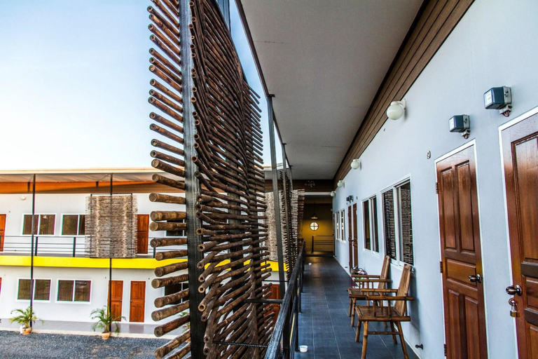Public Area 2, Ruanboonma Resort, Kabin Buri
