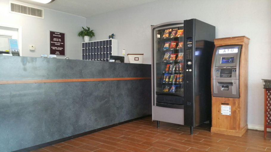 Public Area 3, Cove Motel Oceanfront, Volusia