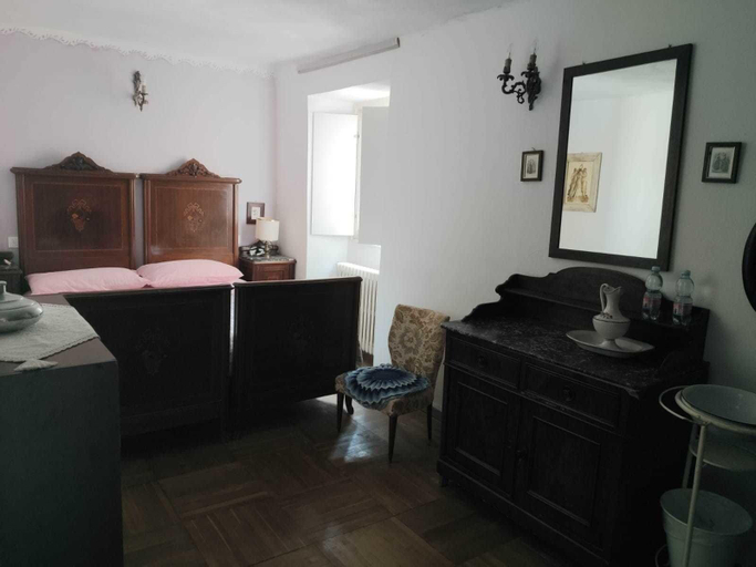 Bedroom 3, Foresteria Lombarda B & B Ca' Pelitti, Varese