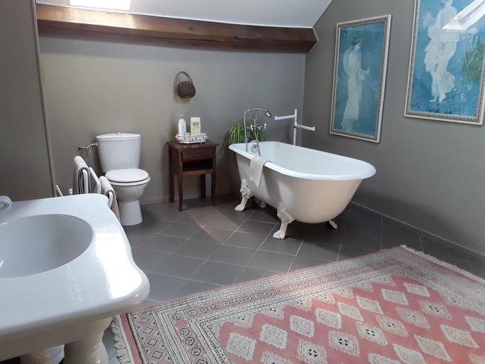 Bathroom 4, La Belvinière, Loir-et-Cher