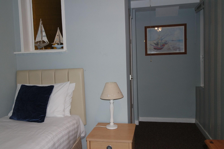 Bedroom 3, Gable End Hotel, Norfolk