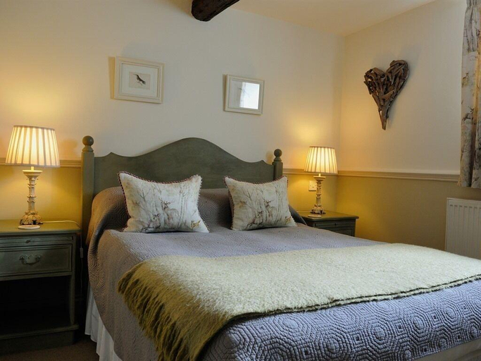 Bedroom 3, The Castle Arms Inn, North Yorkshire
