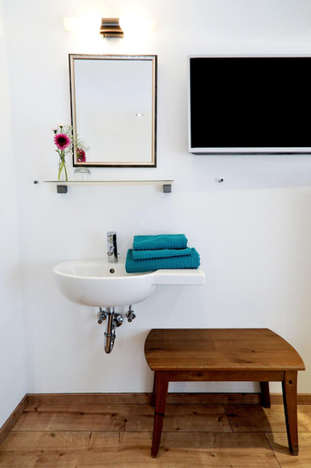 Bathroom 4, Hotel Im Kupferkessel, Köln