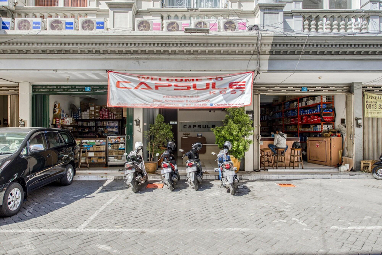 Exterior & Views, Koolkost Syariah @ Capsule Homestay Kedungdoro, Surabaya