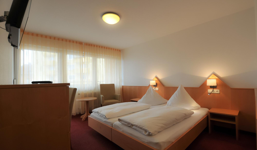 Bedroom 5, ates Hotel Straßburg - Kehl, Ortenaukreis