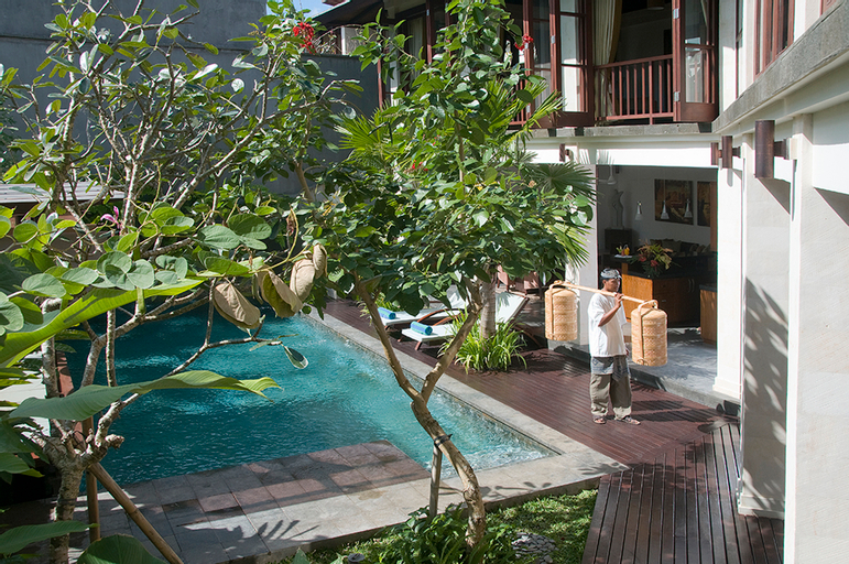 Swimming Pool 9