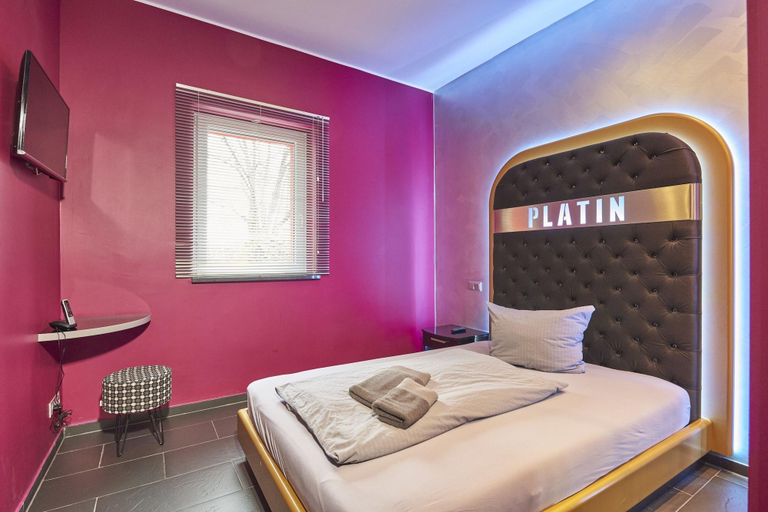 Bedroom 4, Hotel Platin Regensburg, Regensburg