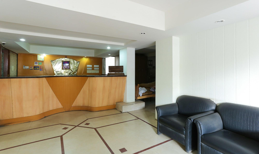 Public Area 3, Itsy Hotels Hill View Ex, Pune