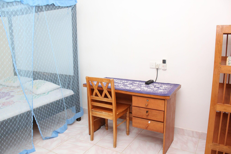 Bathroom 4, Edelweiss Resort, Weligama