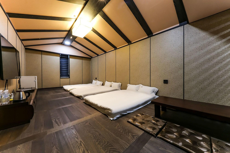 Bathroom 5, Deoksan Spa View Hotel, Yesan