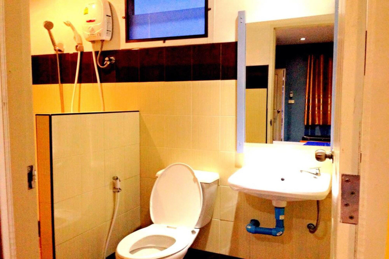 Bathroom 4, Zigzag Resort Yasothorn, Amphoe Muang Yasothon