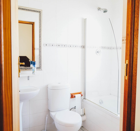 Bathroom, Baraka Guesthouse, City of Cape Town