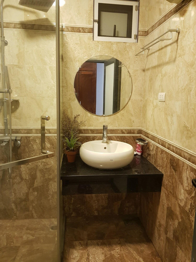 Bathroom 4, Flower Hostel, Hoàn Kiếm