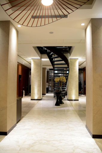 Public Area 2, Waxwing Hotel, Merkez