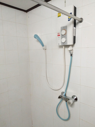 Bathroom 4, Pattha Hotel, Muang Prachin Buri