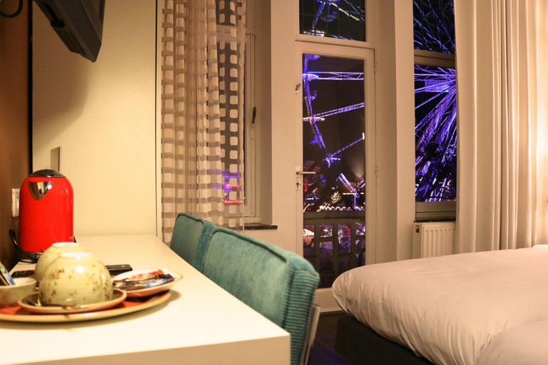 Bedroom 5, Hotel Vrythof - just a room - digital key by email or SMS, Maastricht