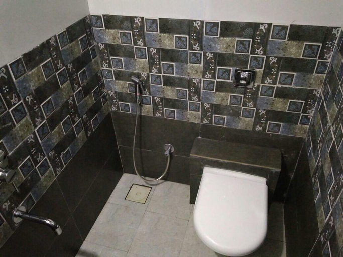 Bathroom 3, Avenue Residency, Mumbai Suburban