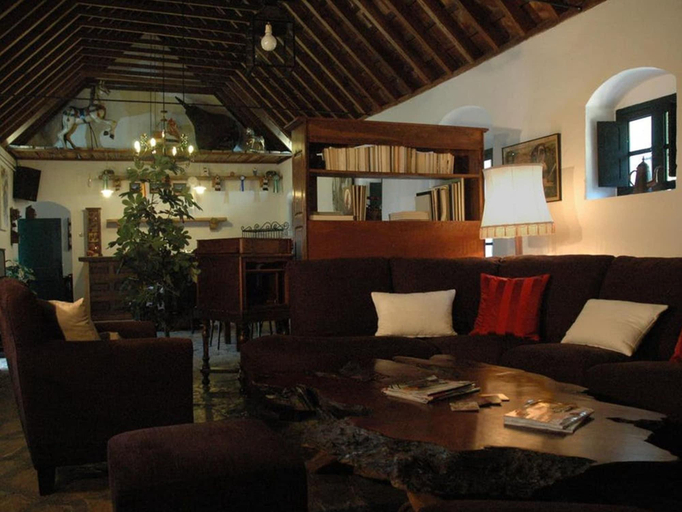 Public Area 3, Cortijo el Indiviso, Cádiz