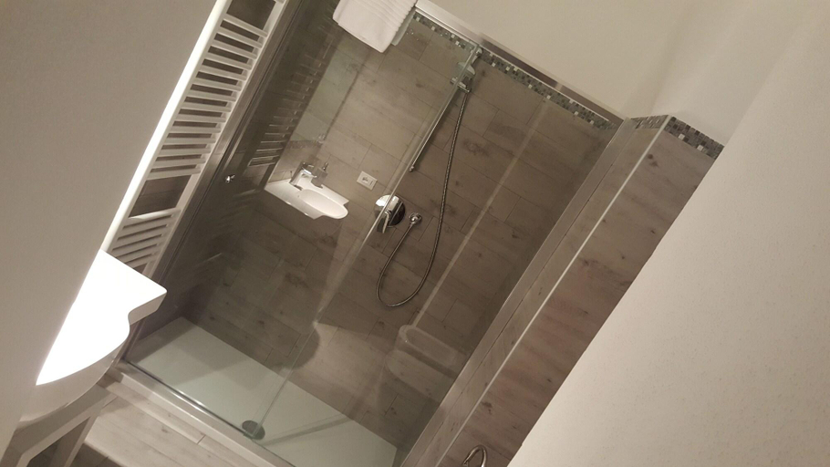 Bathroom 4, Relais Virginia Home, Imperia