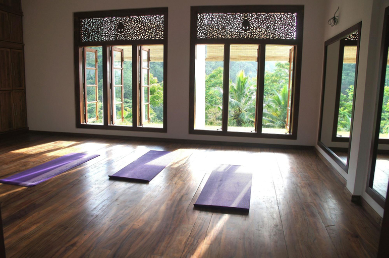 Public Area 4, Niyagama House, Akmeemana