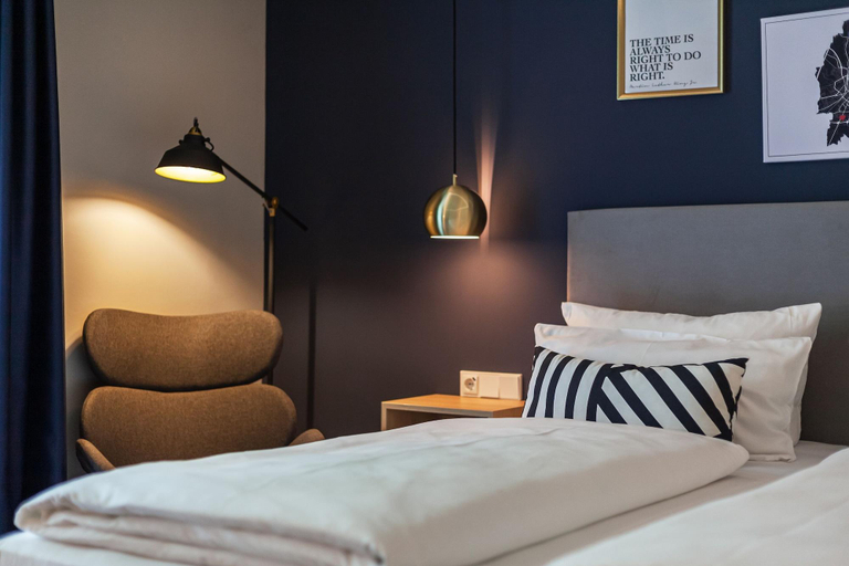Bedroom 3, Hotel Wittorf, Neumünster