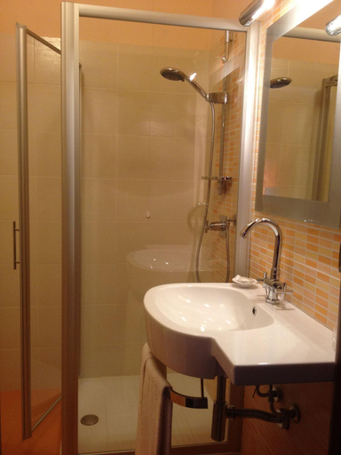 Bathroom 5, La Maison des Rêves, Syracuse