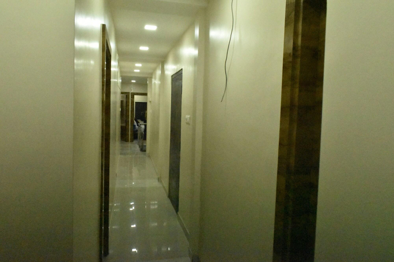 Public Area 3, Al Alif Service Apartmets, Mumbai City