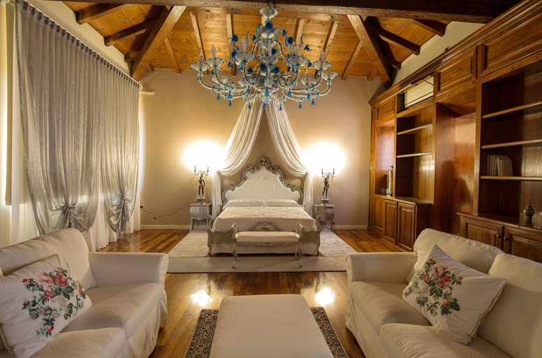 Public Area 4, Relais A Ponte Pietra, Verona