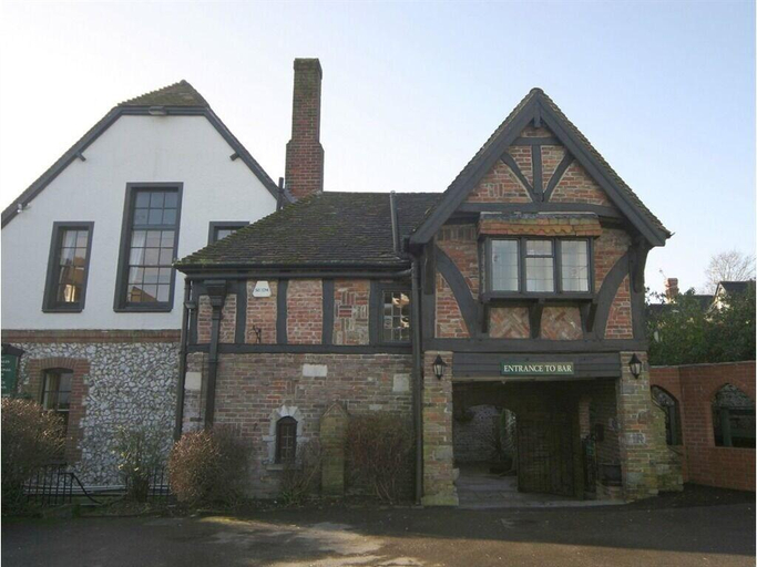 Exterior & Views 2, Village House Coaching Inn, West Sussex