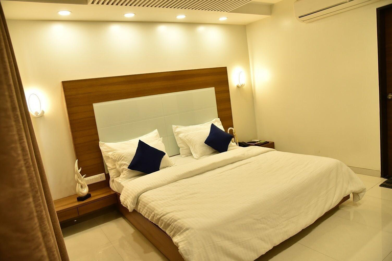 Bedroom 3, Hotel Comfort, Bharuch