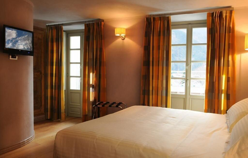 Bedroom 3, Ad Gallias, Aosta